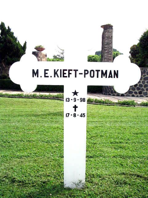 kieft potman.m.e.2004.JPG