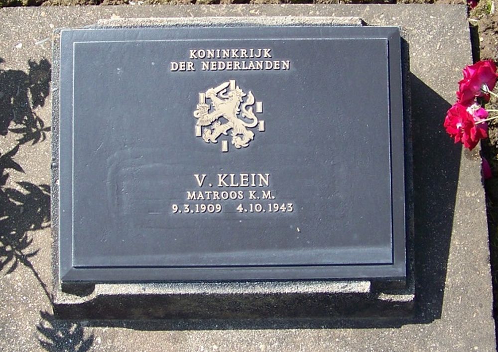 7. E. 62.JPG