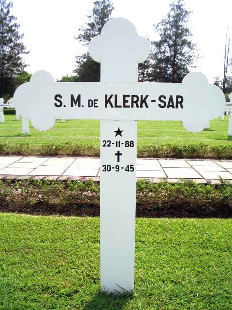 klerkde sar.s.m.2004.jpg