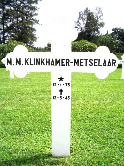 klinkhamer metselaar.m.m.2004.JPG