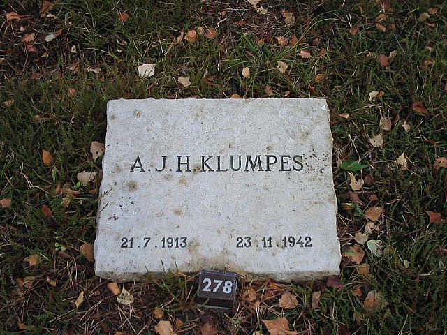 A.J.H.Klumpes.JPG