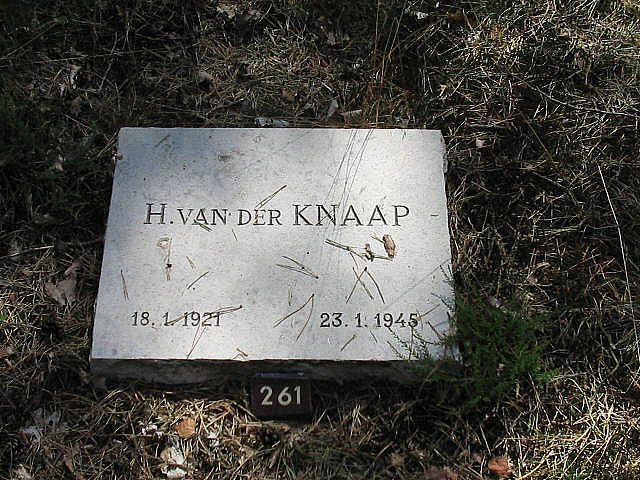 H.v.der Knaap.jpg