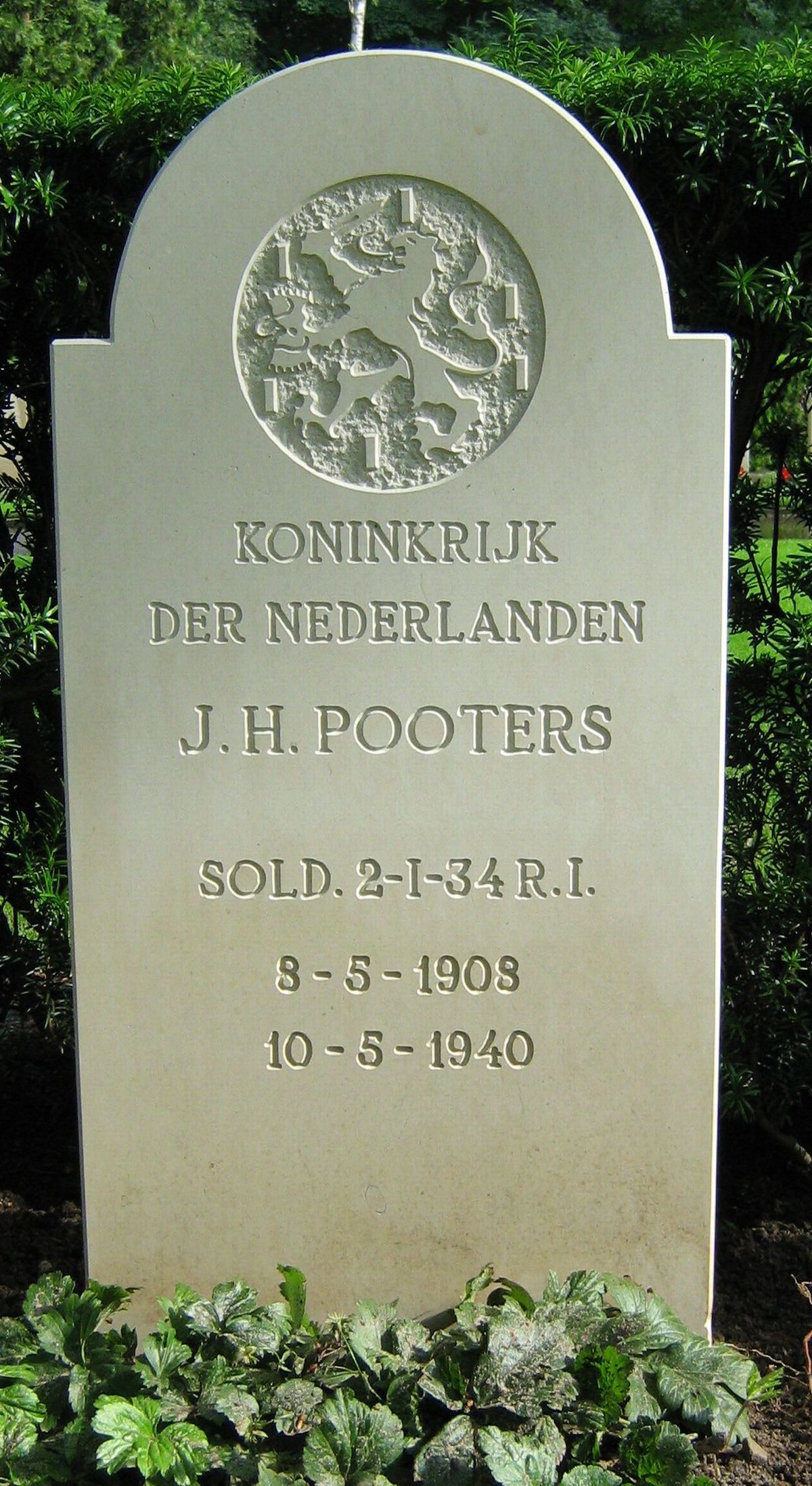 pooters.j.h.2008.jpg