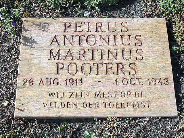 pooters.p.a.m.2004.jpg