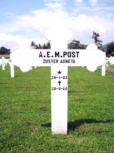 post.a.e.m.2005.jpg