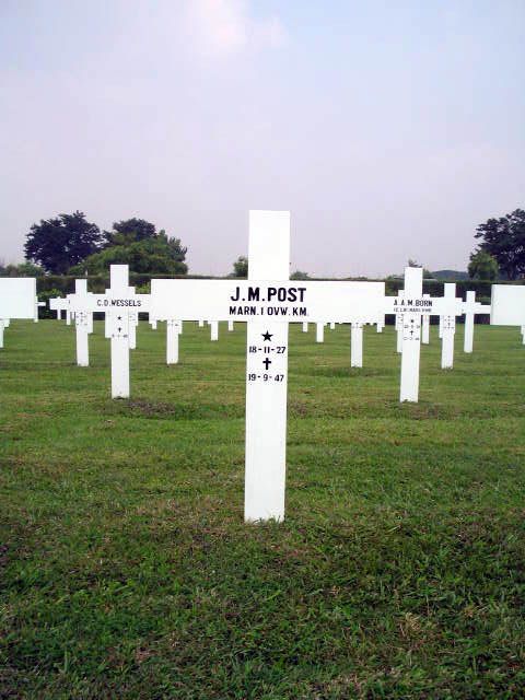 post.j.m.2005.jpg
