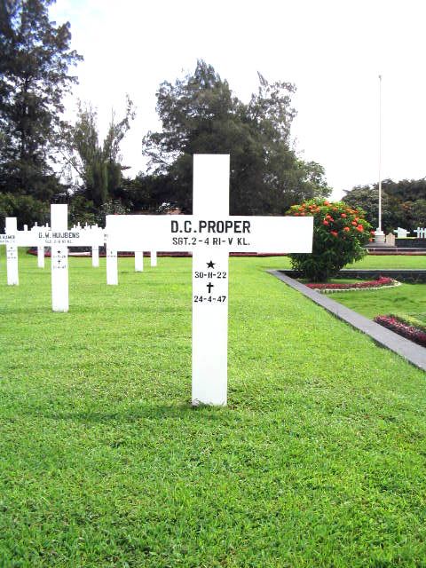 proper.d.c.2005.jpg
