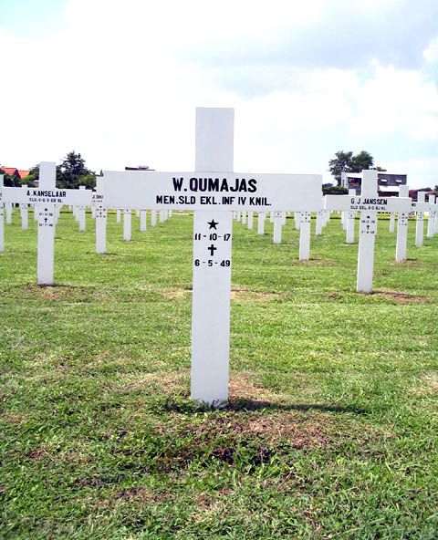 qumajas.w.2005.jpg