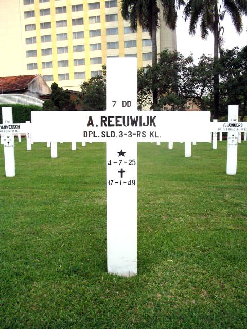 reeuwijk.a.2005.jpg