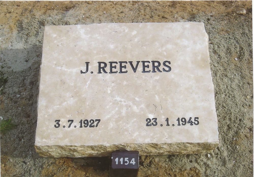 reeversklein.jpg