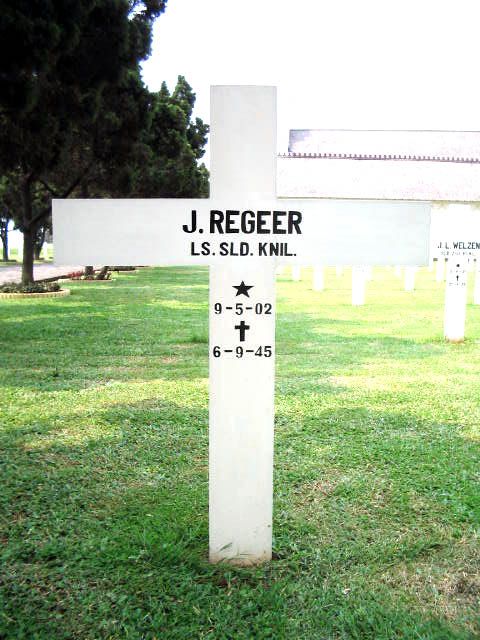 regeer.j.2005.jpg
