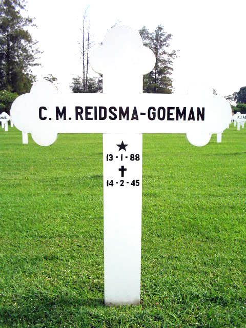 126015.2004.JPG