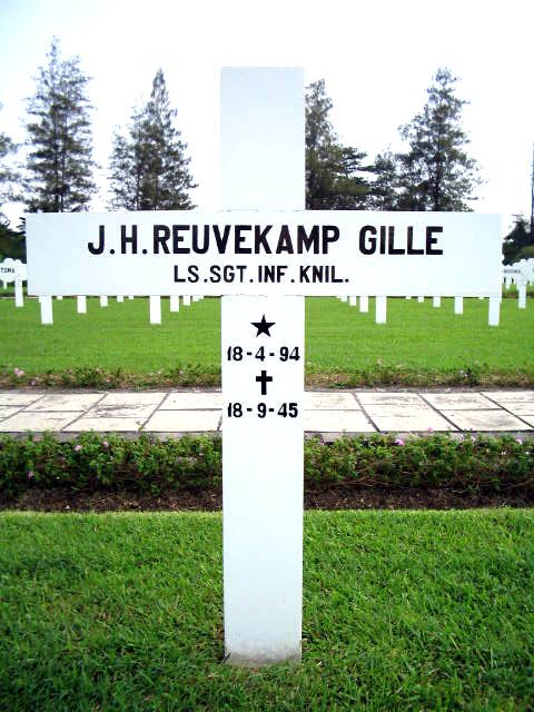 reuvekamp gille.j.h.2004.jpg