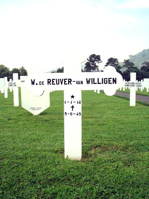 reuver.de.willigen.de.w.2005.jpg