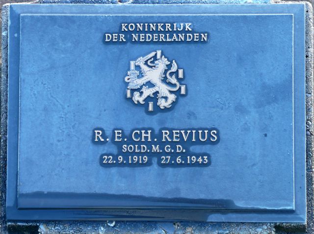 Revius.R.E.C.2008.jpg