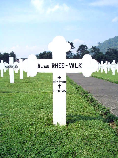 rhee.van.valk.a.2005.jpg