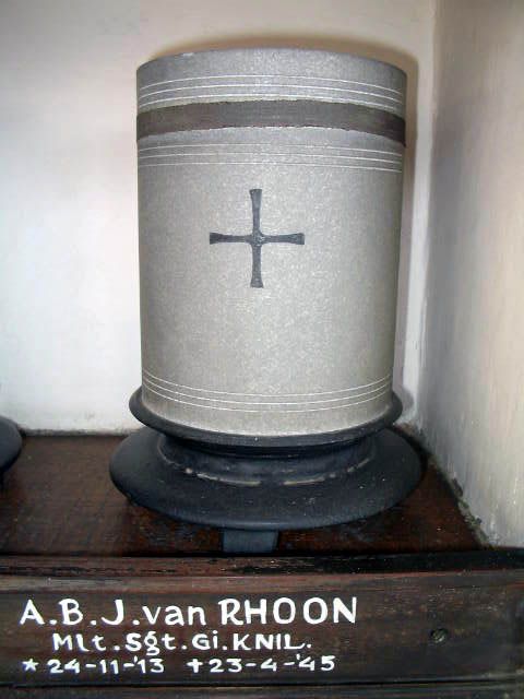 rhoon.van.a.b.j.2005.jpg
