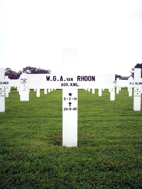 rhoon.van.w.g.a.2005.jpg