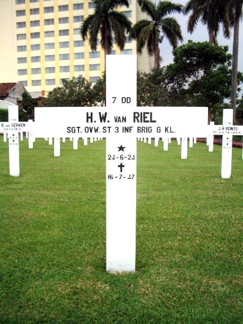 riel.van.h.w.2005.jpg