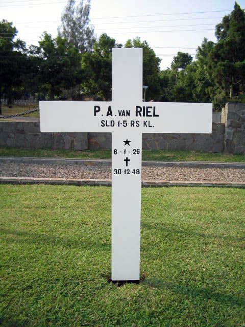 riel.van.p.a.2004.jpg.JPG