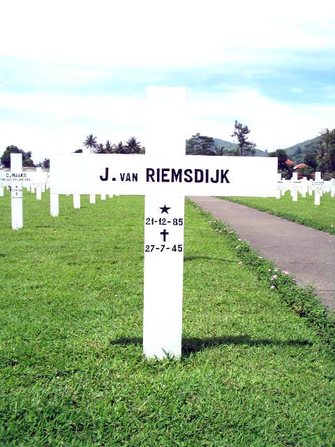 riemsdijk.van.j.2005.jpg