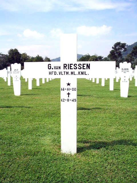 riessen.van.g.2005(1).jpg