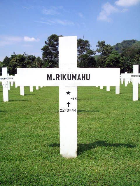 rikumahu.m.2005.jpg