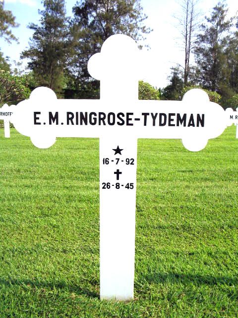 ringrose.tydeman.e.m.2004.jpg.JPG