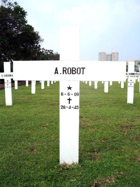 robot.a.2005(1).jpg