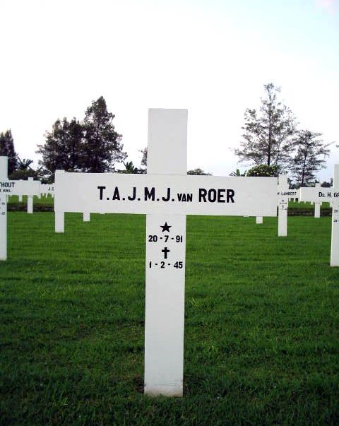 roer t.a.j.m.j.2004.jpg