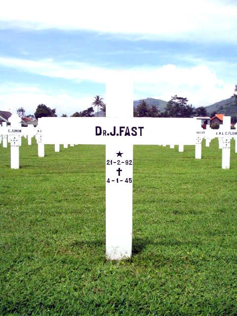 fast.j.2005.jpg