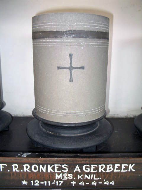 ronkes agerbeek.f.r.2005.jpg