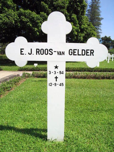 roos van gelder e.j.2004.jpg