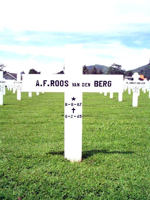 roos.v.den.berg.a.f.2005.jpg