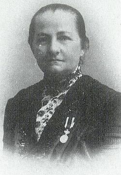 1352802067.jpg