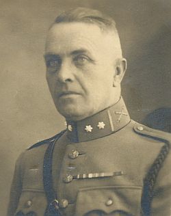 1353064913.jpg