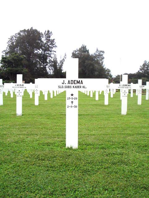 adema.j.2005.jpg
