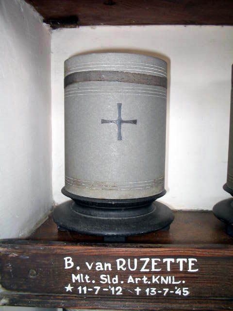 ruzette.van.b.2005.jpg