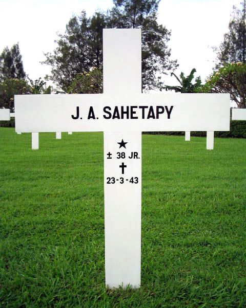 sahetapy j.a.2004.jpg
