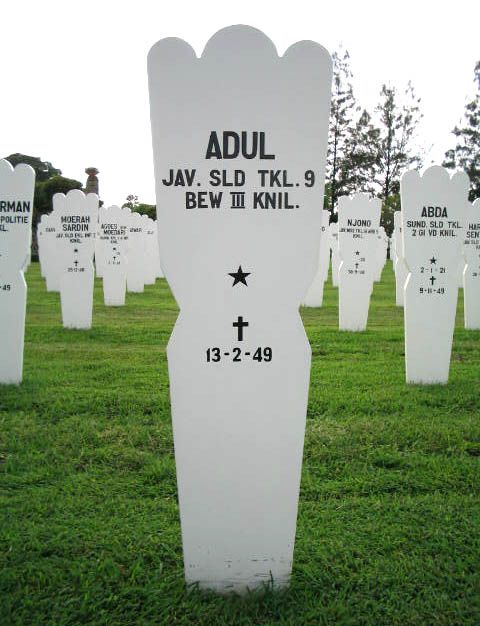 adul.2004.jpg