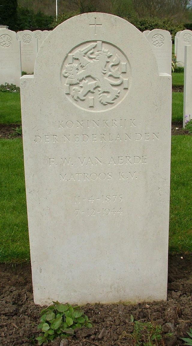 aerde.van.f.w.2008.jpg
