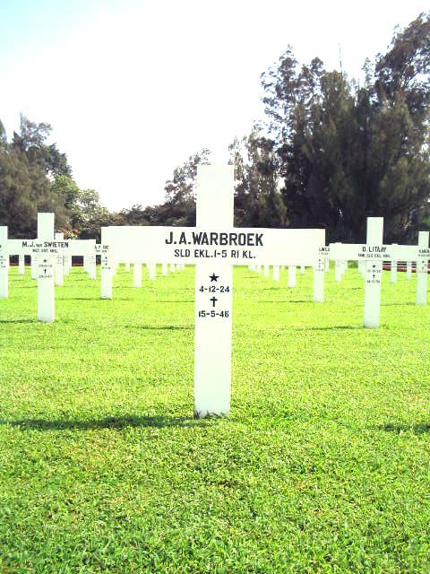 warbroek.j.a.2005.jpg