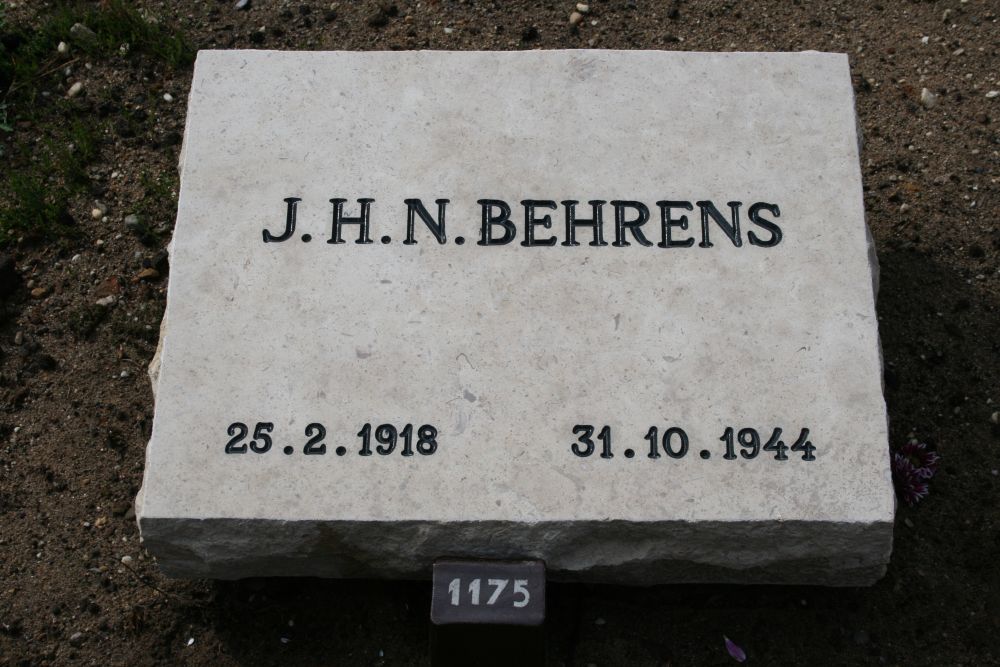 Behrens loenen klein.jpg