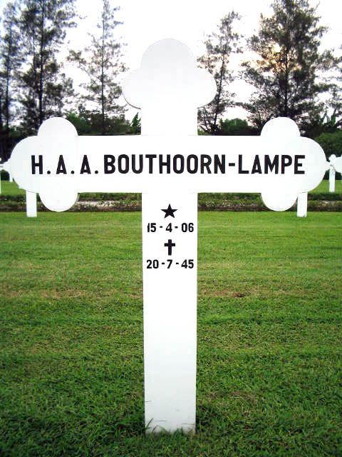 bouthoorn lampe.h.a.a.2004.jpg