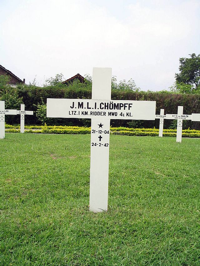 chompff j.m.l.i.2004.jpg