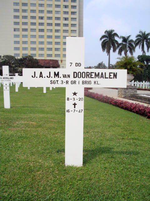 dooremalen.van.j.a.j.m.2005.jpg