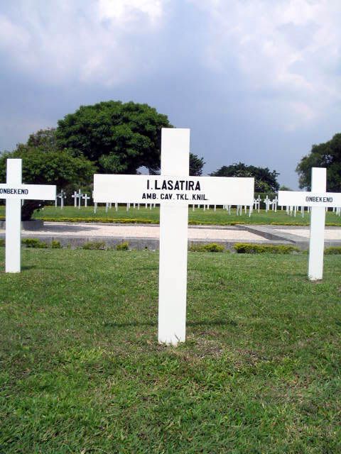 lasatira.i.2005.jpg