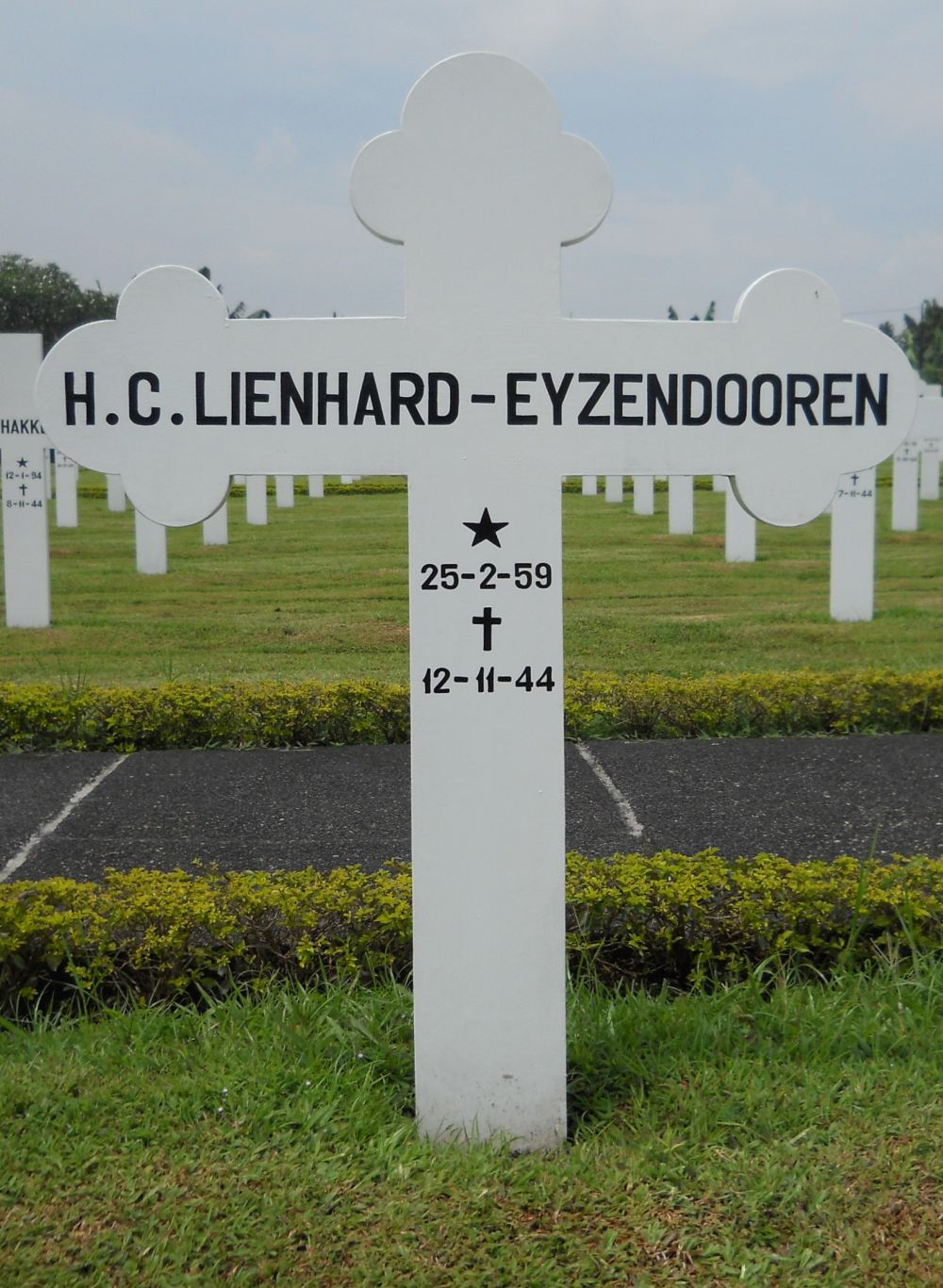 lienhard-eyzendooren.h.c..jpg