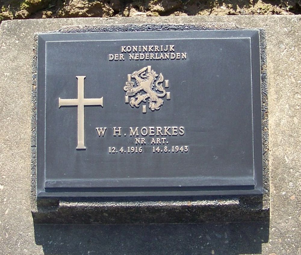 7. G. 52.JPG