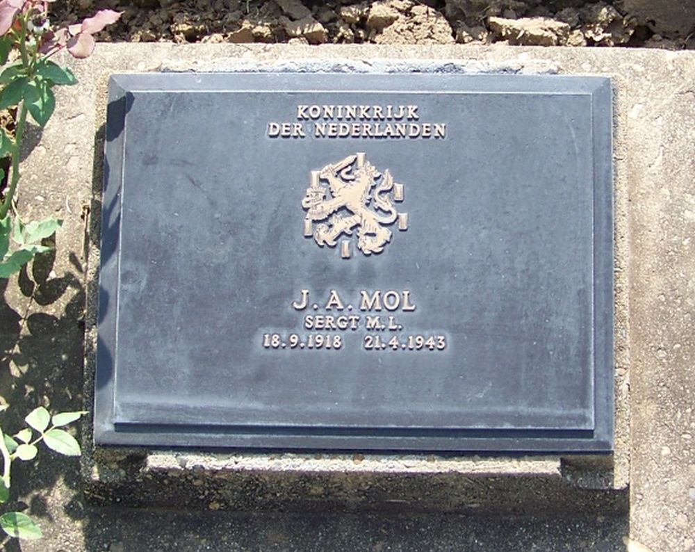 5. E. 71.JPG